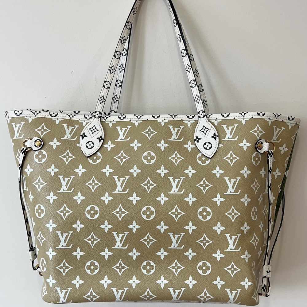 Louis Vuitton Khaki Monogram Giant Neverfull MM with Pouch